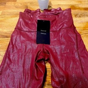Lululemon Special Edition Lululemon Wunder Train 25” Foil Pockets Tights Sz 6